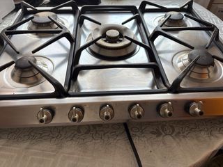 Estufa a gas empotrada.Estufa a gas empotrada para