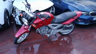 Honda CBF 250cc Roja Vendo por falta de uso