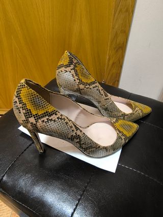 Zapatos de tacón serpiente multicolor