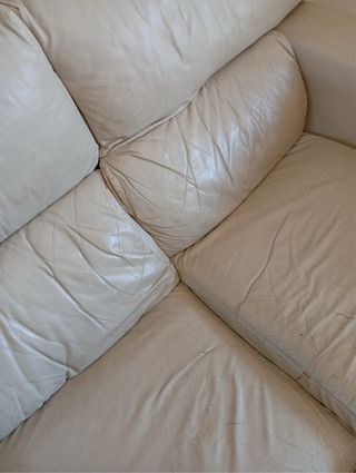 Sofá de piel beige fondo 1 m, largo cherlon 1.48