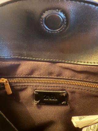 Bolso Zara Negro con Pañuelo