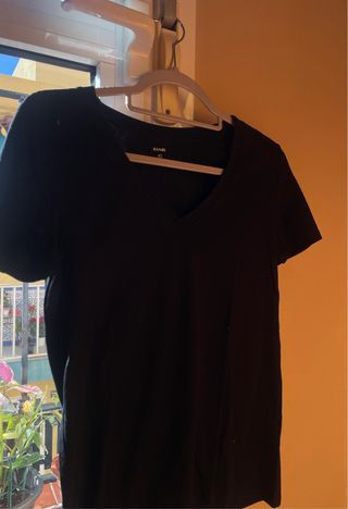 Camiseta Kiabi cuello pico Talla XS