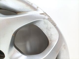 LLANTA FORD FOCUS BERLINA (CAP)