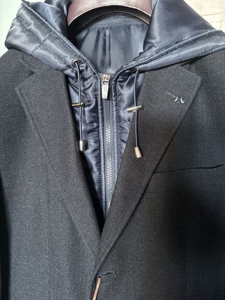Abrigo Nuñez de Arenas gris con chaleco y capucha