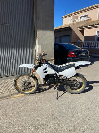 Pareja de suzuki rmx 50