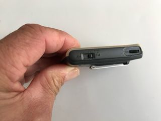 Radio Walkman Sony SRF84