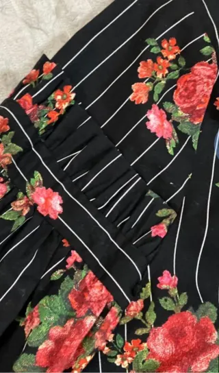 CAMISA NUEVA CON MANGAS FAROL ESTILO MATRIOSKA.