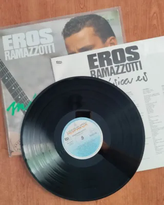 2 vinilos: Eros + Mango