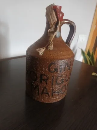 Botella Antigua Gin Xoriguer