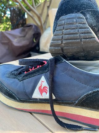 Zapatillas Le Coq Sportif Negras y Rojas