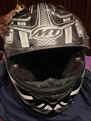 Casco de moto MT Helmets