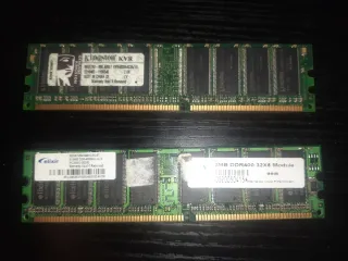 2 Módulos RAM DDR 512MB PC3200 (DDR-400)