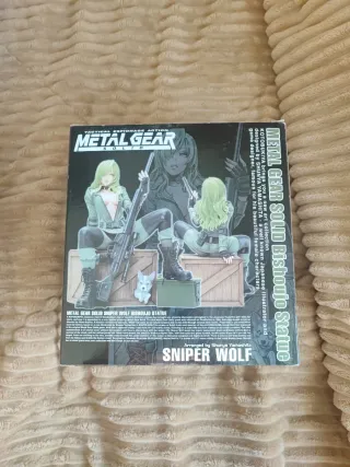 Sniper Wolf Kotobukiya Figura.  Con su caja.