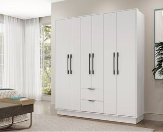 2x armadi a 6 ante, 2 cassetti ciascuno.