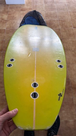 Tabla de Surf Amarilla con Funda Billabong