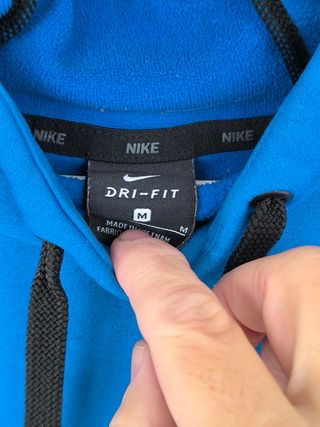 Sudadera Nike con capucha azul y logo