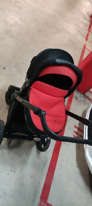 Carrito Jane Muum Negro y Rojo