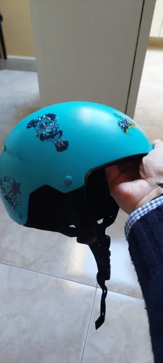 Casco infantil H100 Junior azul con pegatinas