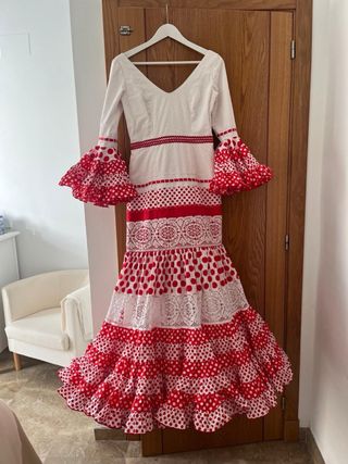 Traje Flamenca Manuela Macias Blanco/Rojo