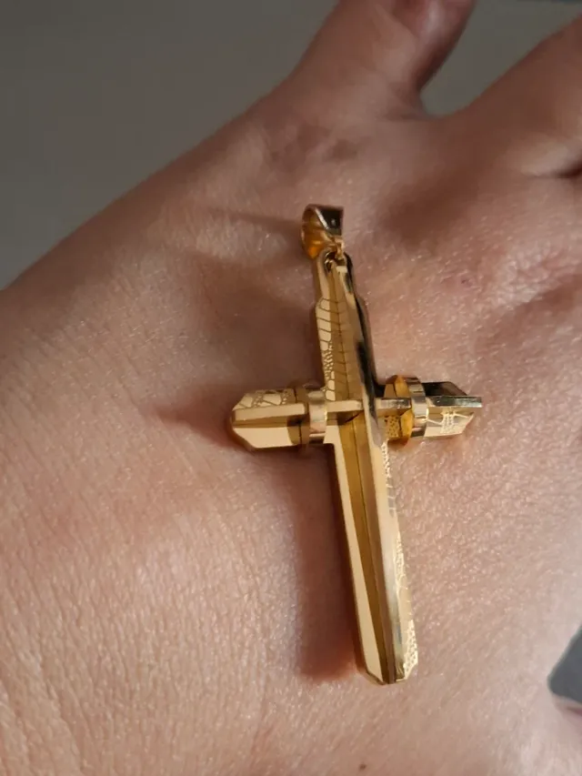 Colgante Cruz Maciza Chapado Oro 18k. Preciosa!.