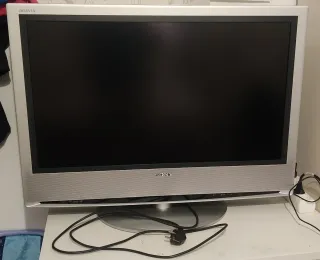 TV Sony Bravia Plata/Negro