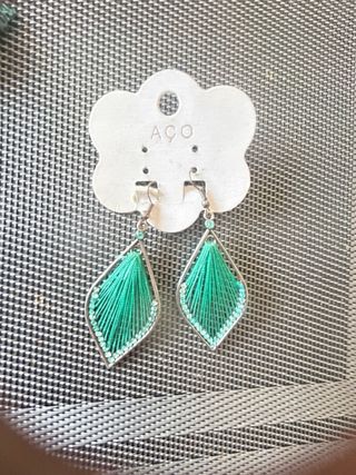 Aros artesanales con pedrerías