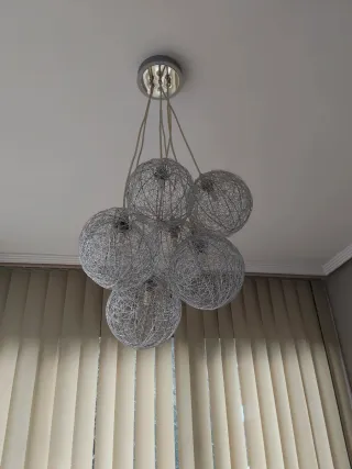 Lámpara colgante esferas plateadas