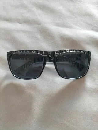 Gafas de sol, varios modelos.