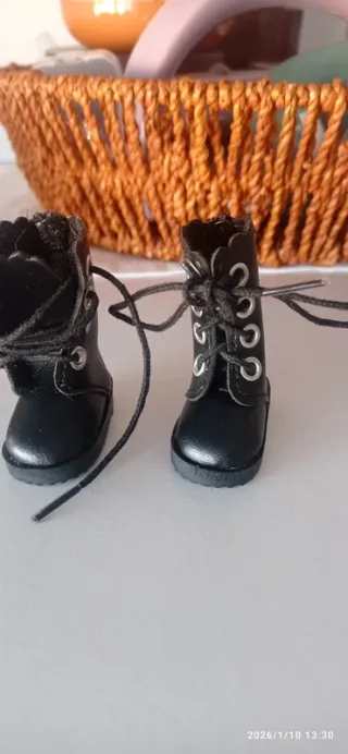 Botas negras para muñeca Ruby Red Siblies o Pullip