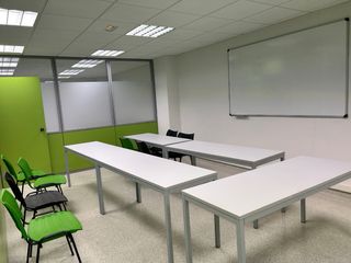 Mobiliario Academia: Mesas, Sillas y Pizarras