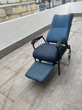 Sillón reclinable manual azul