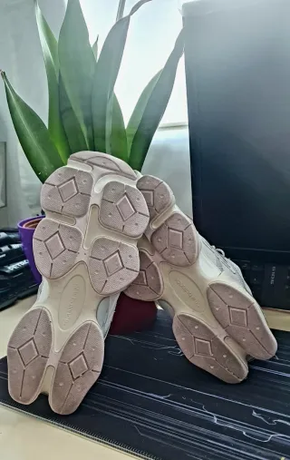 New Balance 9060 Gris Rosa