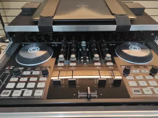 Equipo DJ Profesional Traktor Completo