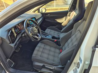 Volkswagen Golf 8 GTE 1.4TSI 245CV