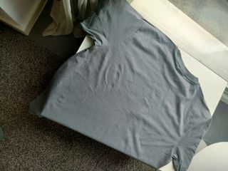 Camiseta Wesc gris logo naranja