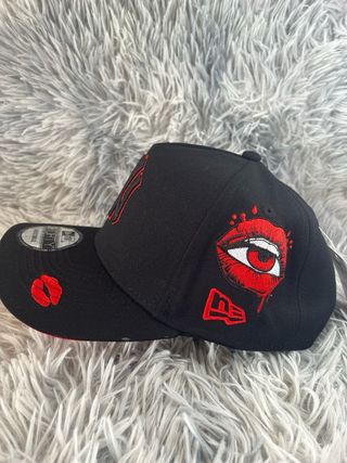 Gorra New Era NY Yankees 9Forty Negra Roja