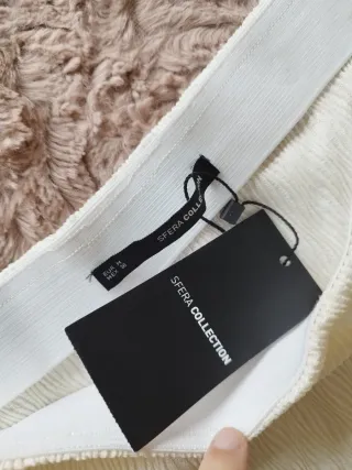 Falda Sfera nueva con etiquetas