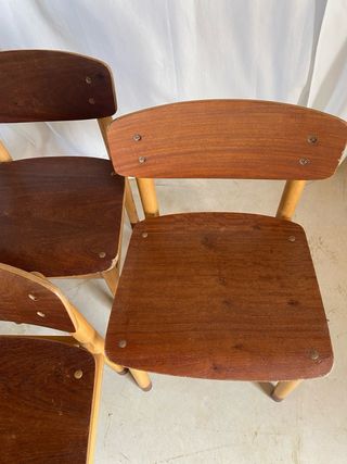 Cuatro sillas danesas K&Sonners