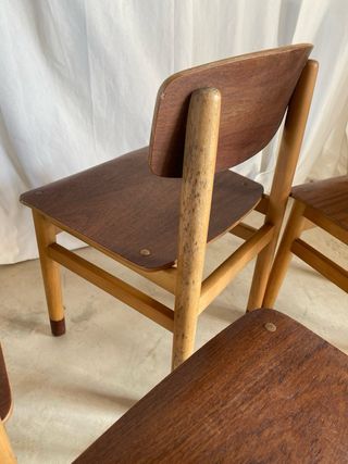 Cuatro sillas danesas K&Sonners