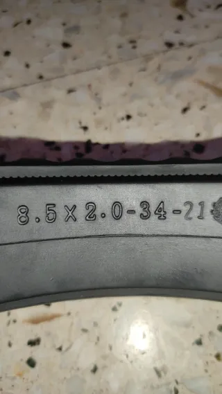 Rueda maciza 8.5×2.0 para patinete eléctrico