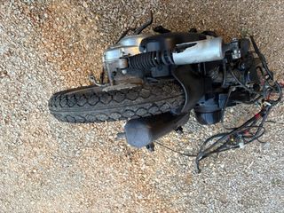 BLOCCO MOTORE COMPLETO APRILIA SCARABEO 50 4T 2009