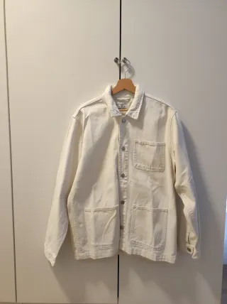 Sobrecamisa beige de hombre