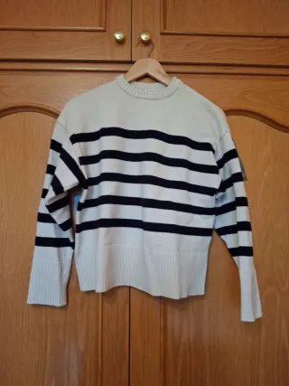 Jersey de rayas beige y azul marino oscuro