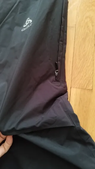 Pantaloni sci/neve con bretelle