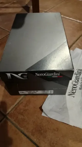 Scarpe uomo NeroGiardini grigie