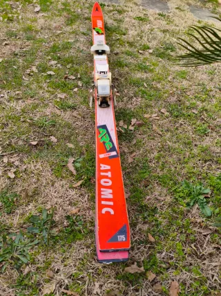 Esquís Atomic ARC Competition.