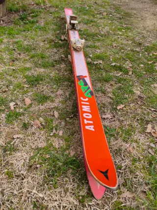 Esquís Atomic ARC Competition.