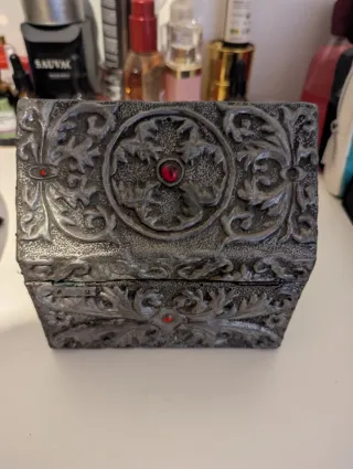 Joyero / Caja Decorativa Estilo Gótico años 60