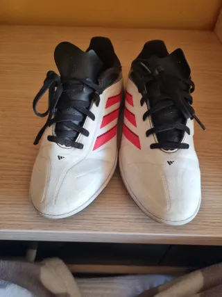 Zapatillas Fútbol Sala Adidas Blancas y Rojas