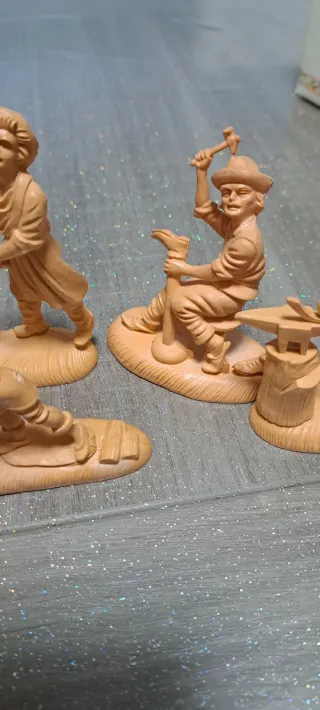 Statuine in terracotta